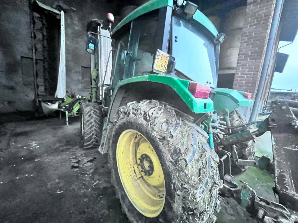 John Deere 6200 - Traktor: obrázek 4 John Deere 6200 - Traktor: obrázek 4