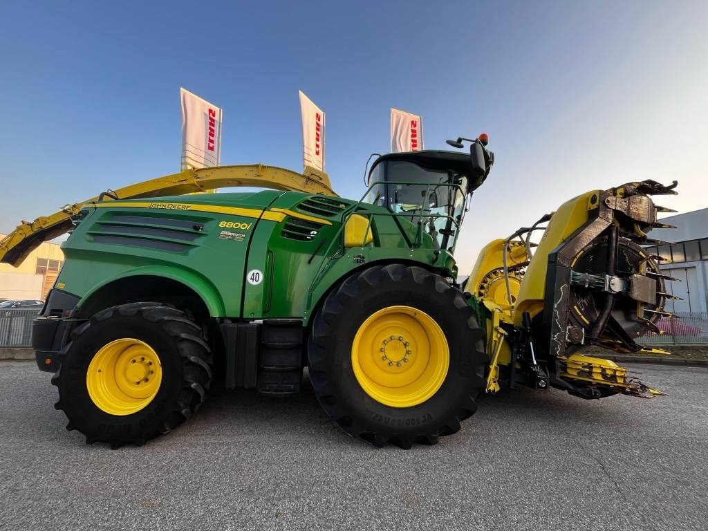 John Deere 8800 - Sklízecí řezačka: obrázek 1 John Deere 8800 - Sklízecí řezačka: obrázek 1