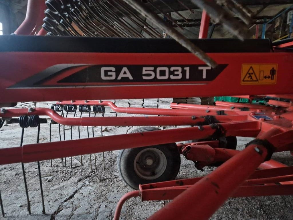 Kuhn 5031T - Obraceč/ Shrnovač: obrázek 5 Kuhn 5031T - Obraceč/ Shrnovač: obrázek 5