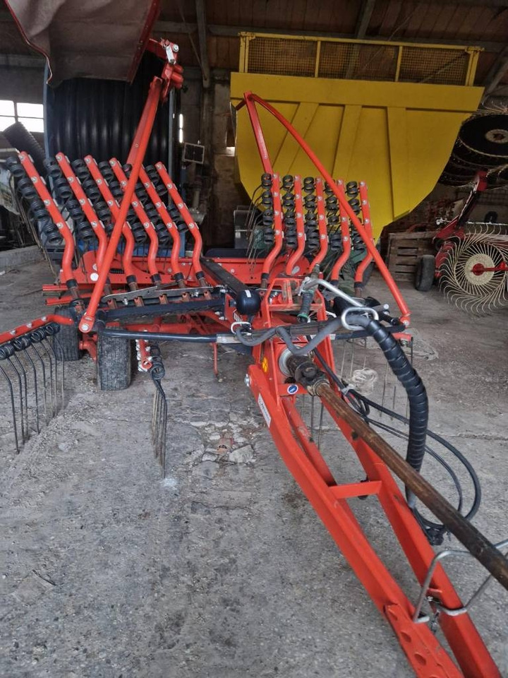 Kuhn 5031T - Obraceč/ Shrnovač: obrázek 1 Kuhn 5031T - Obraceč/ Shrnovač: obrázek 1