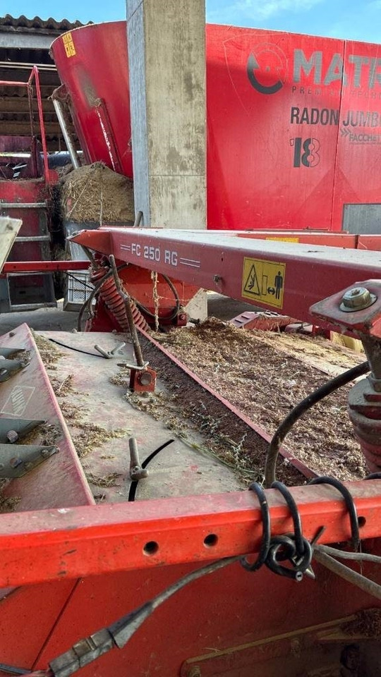 Kuhn FC 250 R G - Žací stroj: obrázek 4 Kuhn FC 250 R G - Žací stroj: obrázek 4