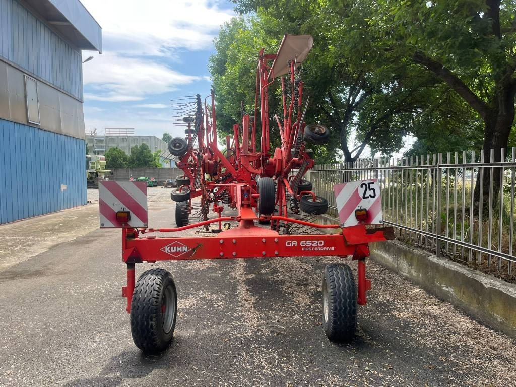 Kuhn GA 8121 - Obraceč/ Shrnovač: obrázek 2 Kuhn GA 8121 - Obraceč/ Shrnovač: obrázek 2