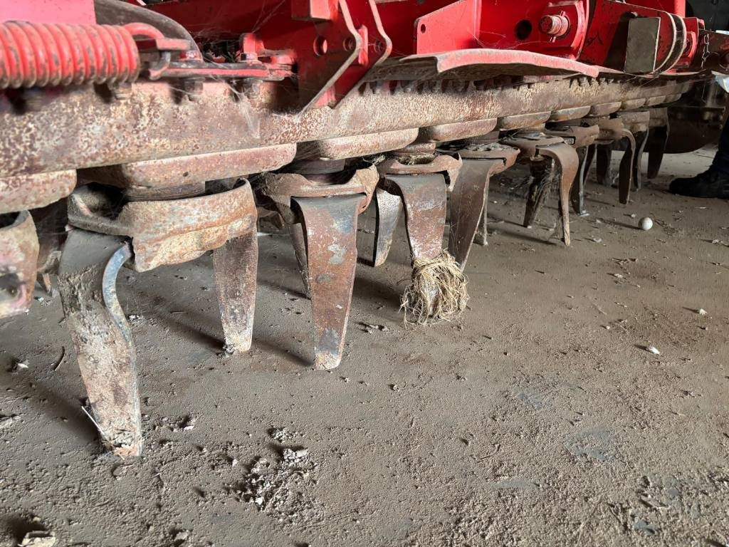 Kuhn HR 3003 D - Rotavátor: obrázek 2 Kuhn HR 3003 D - Rotavátor: obrázek 2