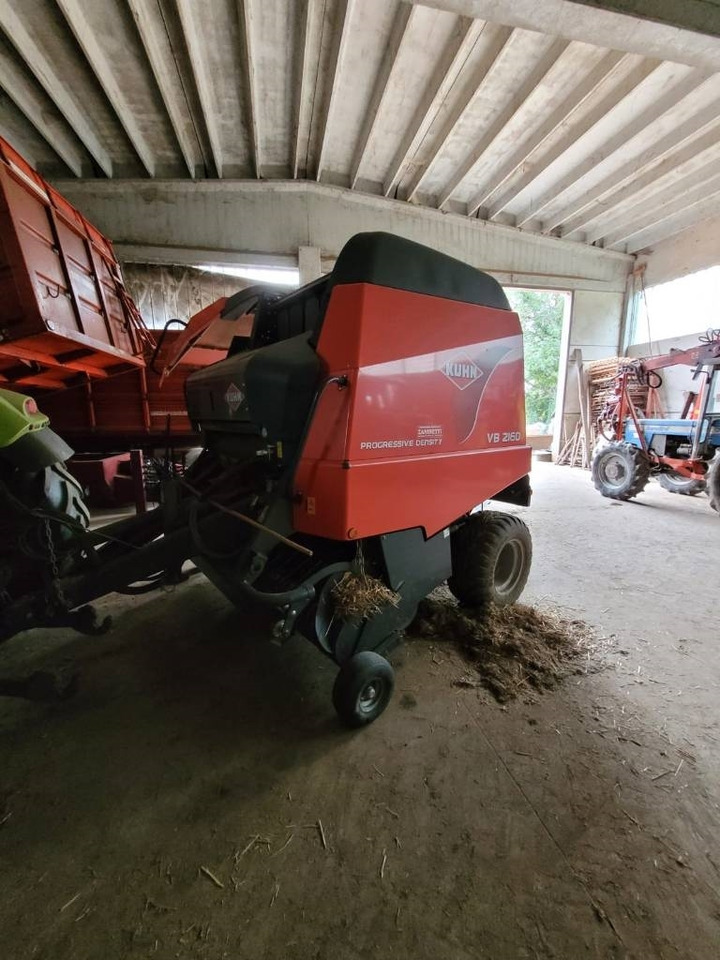 Kuhn VB 2160 - Lis na válcové balíky: obrázek 1 Kuhn VB 2160 - Lis na válcové balíky: obrázek 1