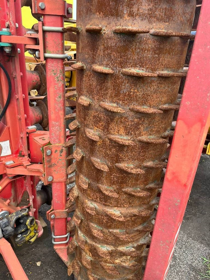 Kverneland NG-H101F30 - Brána: obrázek 4 Kverneland NG-H101F30 - Brána: obrázek 4