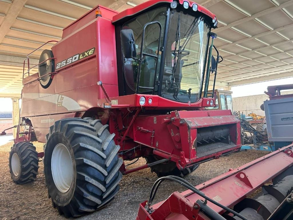 Laverda 25.50 - Sklízecí mlátička: obrázek 1 Laverda 25.50 - Sklízecí mlátička: obrázek 1