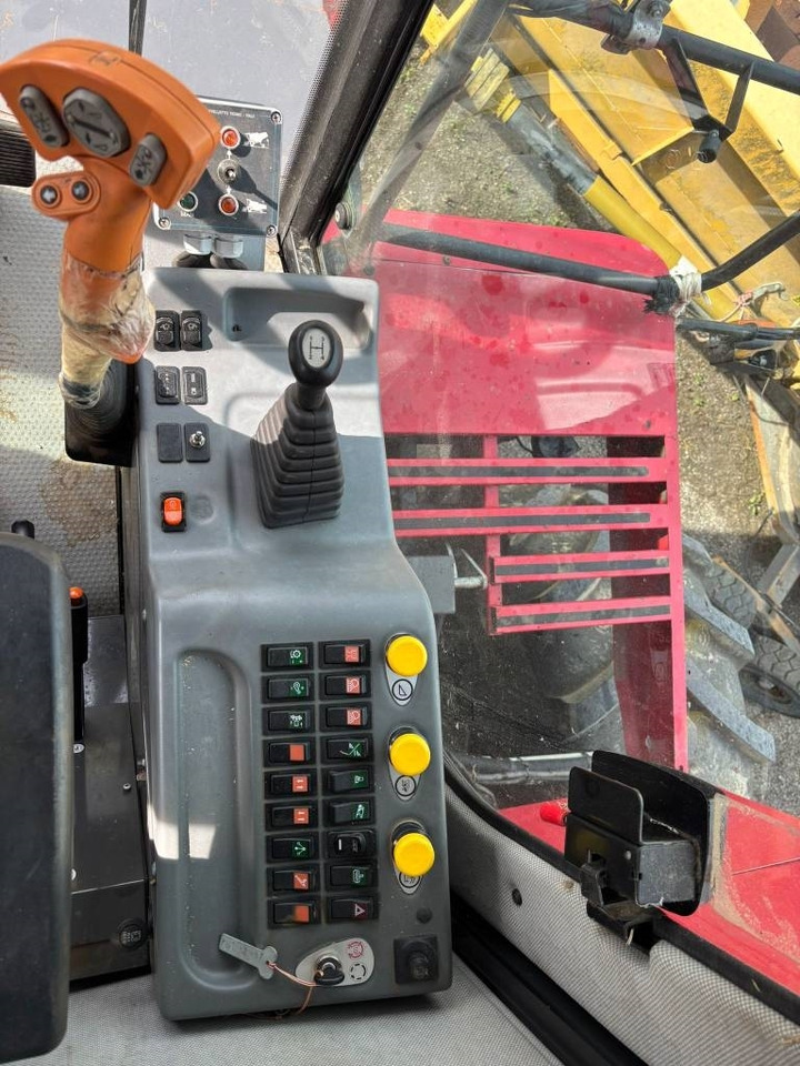 Laverda 5658 - Sklízecí mlátička: obrázek 5 Laverda 5658 - Sklízecí mlátička: obrázek 5