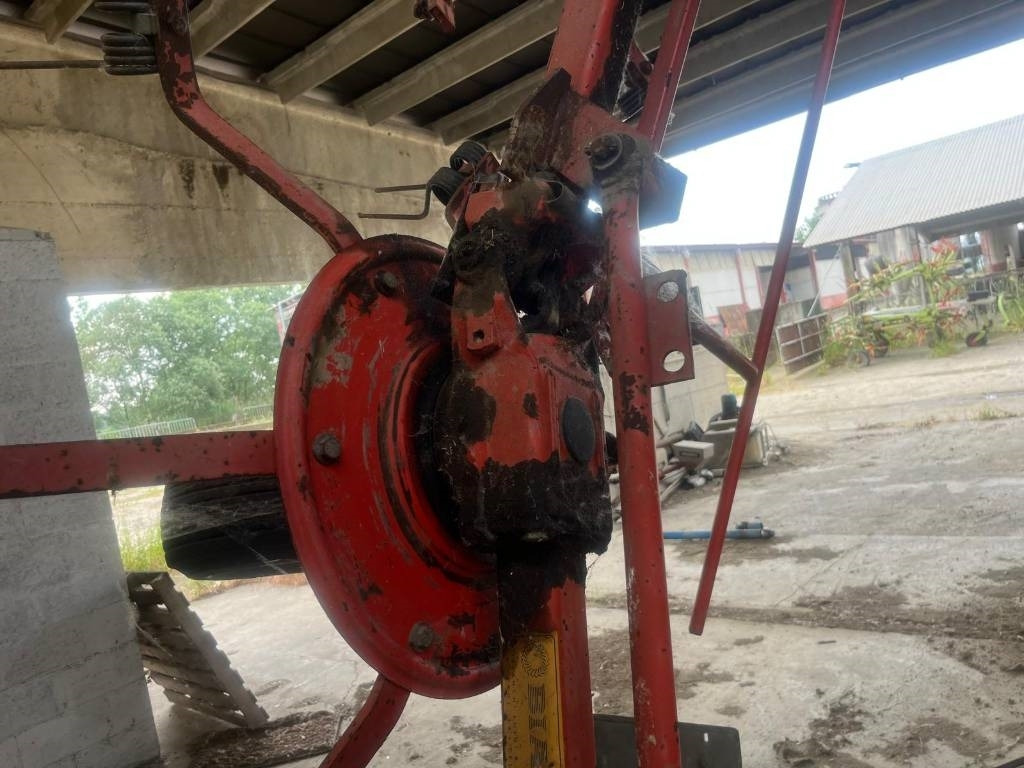 Lely TH 680 - Obraceč/ Shrnovač: obrázek 4 Lely TH 680 - Obraceč/ Shrnovač: obrázek 4