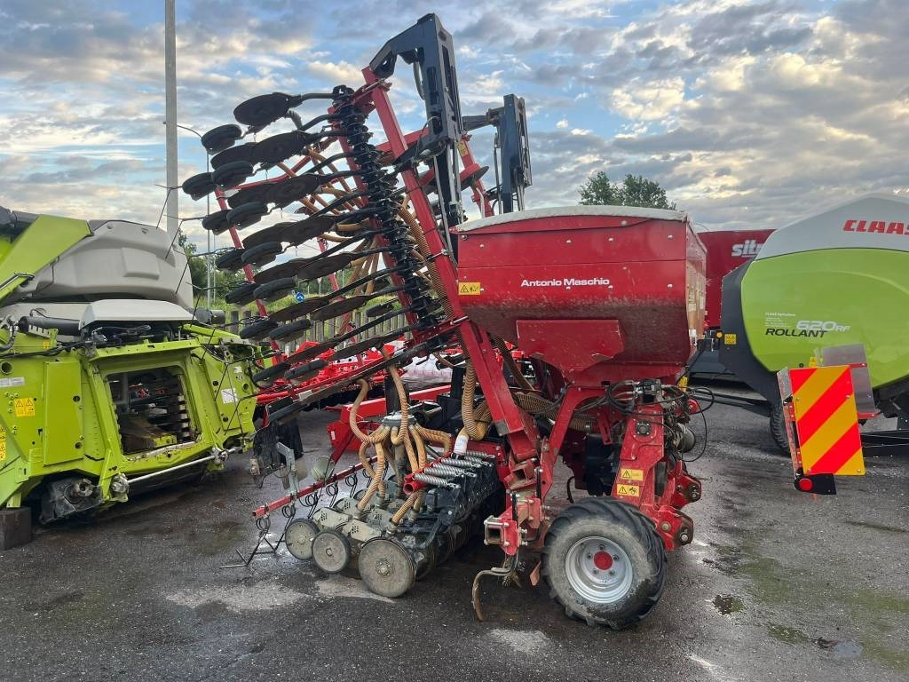 Mascar Montana 600 - Přesný secí stroj: obrázek 1 Mascar Montana 600 - Přesný secí stroj: obrázek 1