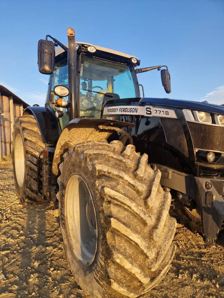 Massey Ferguson 7718 DYNA 6 NEXT GENERATION - Traktor: obrázek 1 Massey Ferguson 7718 DYNA 6 NEXT GENERATION - Traktor: obrázek 1