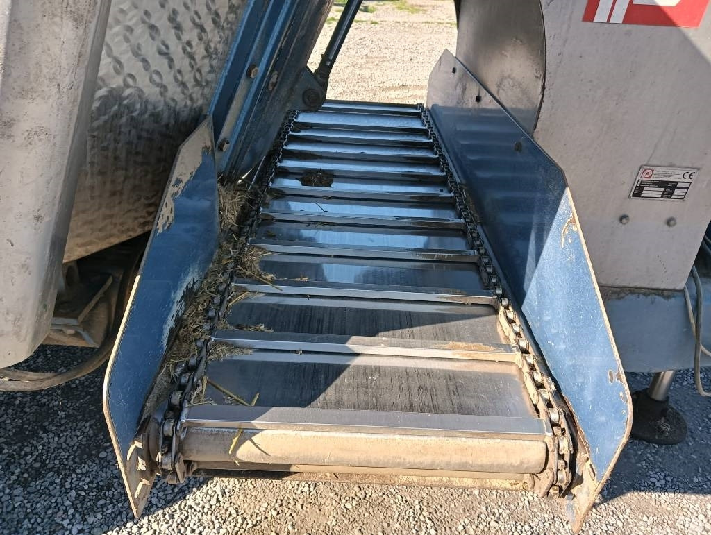 PAGLIARI Thv 116 - Krmný míchací vůz: obrázek 4 PAGLIARI Thv 116 - Krmný míchací vůz: obrázek 4