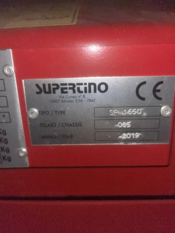 Supertino SP 1650 MASTER PLUS - Lis na válcové balíky: obrázek 3 Supertino SP 1650 MASTER PLUS - Lis na válcové balíky: obrázek 3