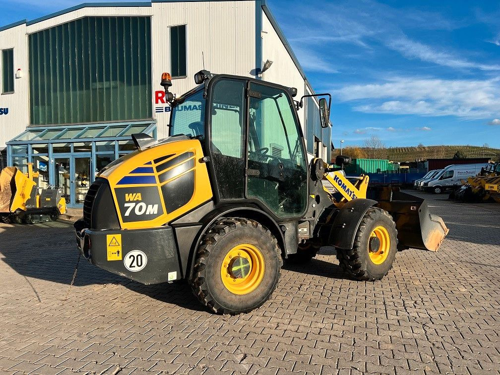 Komatsu WA70M-8E0 - Kolový nakladač: obrázek 2 Komatsu WA70M-8E0 - Kolový nakladač: obrázek 2