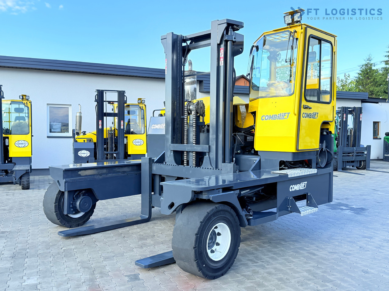 COMBILIFT C14000 / DUPLEX 3600MM / FREE-LIFT / POSITIONER - Čtyřcestný vozík: obrázek 1 COMBILIFT C14000 / DUPLEX 3600MM / FREE-LIFT / POSITIONER - Čtyřcestný vozík: obrázek 1