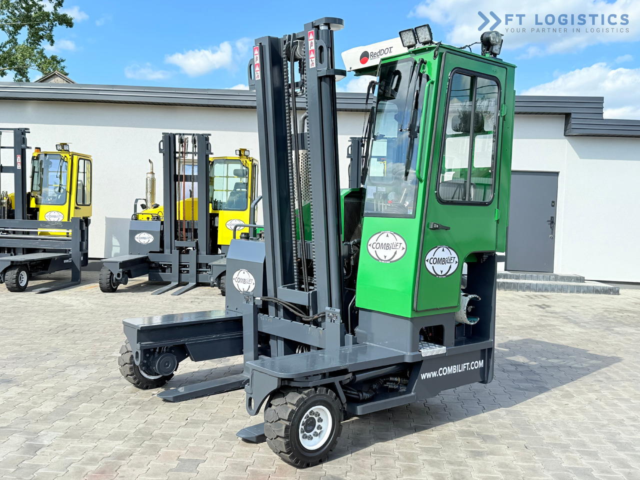 COMBILIFT C3500 / DUPLEX 4100MM / GAS / EXTENDABLE FORKS / CABIN / HEATING + AIR CONDITIONING / LIKE NEW - Čtyřcestný vozík: obrázek 1 COMBILIFT C3500 / DUPLEX 4100MM / GAS / EXTENDABLE FORKS / CABIN / HEATING + AIR CONDITIONING / LIKE NEW - Čtyřcestný vozík: obrázek 1