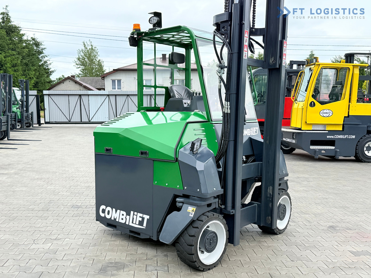 Nový Čtyřcestný vozík COMBILIFT Combilift CBE4000 / TRIPLEX 5200MM / ELECTRIC / FREE LIFT / FORK POSITIONER / SIDESHIFT / LIKE NEW: obrázek 33