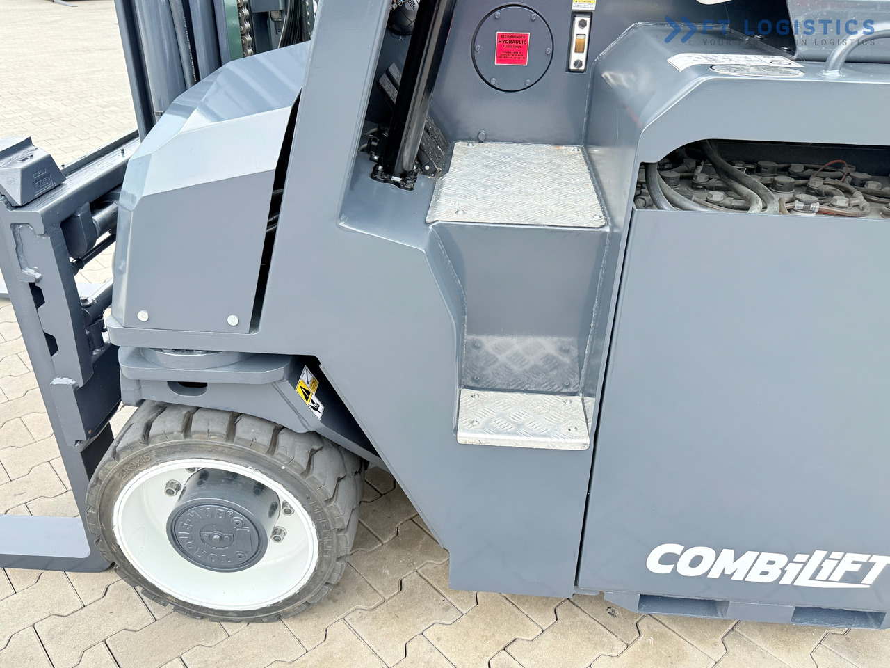 Nový Čtyřcestný vozík COMBILIFT Combilift CBE4000 / TRIPLEX 5200MM / ELECTRIC / FREE LIFT / FORK POSITIONER / SIDESHIFT / LIKE NEW: obrázek 10