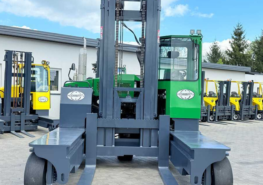 Combilift C10000 / DIESEL / DUPLEX - 4200MM / LIKE NEW - Čtyřcestný vozík: obrázek 4 Combilift C10000 / DIESEL / DUPLEX - 4200MM / LIKE NEW - Čtyřcestný vozík: obrázek 4