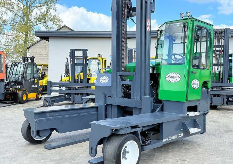 Combilift C10000 / DIESEL / DUPLEX - 4200MM / LIKE NEW - Čtyřcestný vozík: obrázek 3 Combilift C10000 / DIESEL / DUPLEX - 4200MM / LIKE NEW - Čtyřcestný vozík: obrázek 3