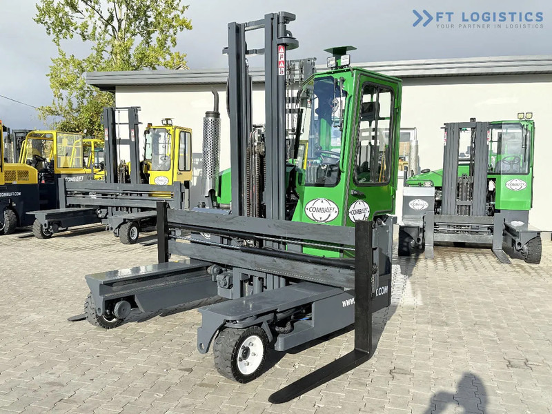 Combilift C3000 / DIESEL / DUPLEX 4200MM / FREE LIFT / WIDE FORK POSITIONER / FULL CABIN / EXCELLENT CONDITION / Wide range of four-way an - Čtyřcestný vozík: obrázek 2 Combilift C3000 / DIESEL / DUPLEX 4200MM / FREE LIFT / WIDE FORK POSITIONER / FULL CABIN / EXCELLENT CONDITION / Wide range of four-way an - Čtyřcestný vozík: obrázek 2