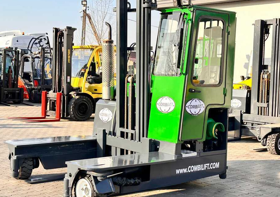 Combilift C3000 / DUPLEX / 4100MM / LPG / FREE LIFT / LIKE NEW - Čtyřcestný vozík: obrázek 1 Combilift C3000 / DUPLEX / 4100MM / LPG / FREE LIFT / LIKE NEW - Čtyřcestný vozík: obrázek 1