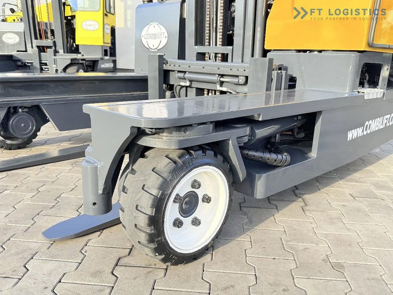 Combilift C3000 / GAS / DUPLEX 4500MM / ONLY 3096 HOURS / FORK SIDE SHIFT / FULL CABIN / EXCELLENT CONDITION / Wide range of four-way and - Čtyřcestný vozík: obrázek 4 Combilift C3000 / GAS / DUPLEX 4500MM / ONLY 3096 HOURS / FORK SIDE SHIFT / FULL CABIN / EXCELLENT CONDITION / Wide range of four-way and - Čtyřcestný vozík: obrázek 4