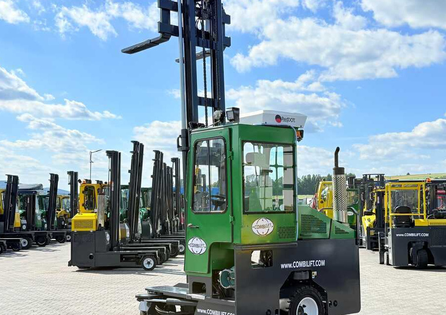 Čtyřcestný vozík Combilift C3500 / DUPLEX 4100MM / GAS / EXTENDABLE FORKS / CABIN / HEATING + AIR CONDITIONING / LIKE NEW: obrázek 30