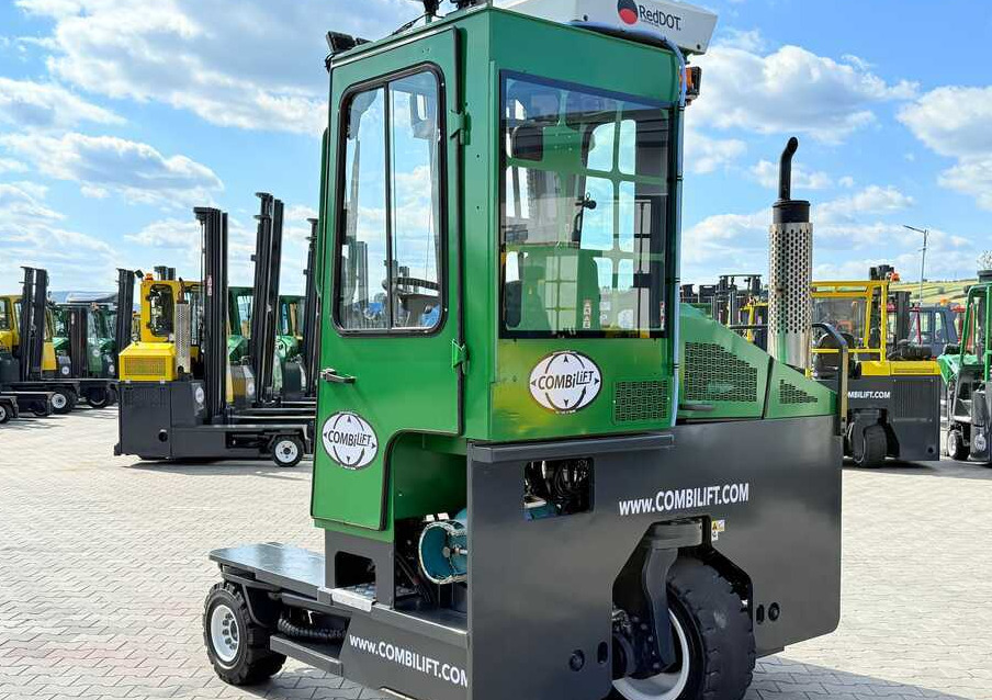 Čtyřcestný vozík Combilift C3500 / DUPLEX 4100MM / GAS / EXTENDABLE FORKS / CABIN / HEATING + AIR CONDITIONING / LIKE NEW: obrázek 8