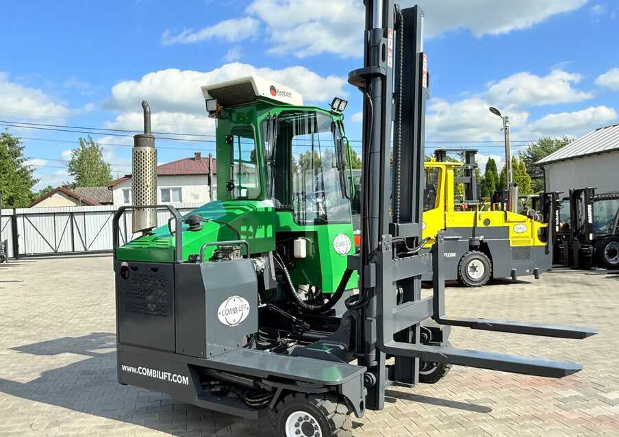 Čtyřcestný vozík Combilift C3500 / DUPLEX 4100MM / GAS / EXTENDABLE FORKS / CABIN / HEATING + AIR CONDITIONING / LIKE NEW: obrázek 16