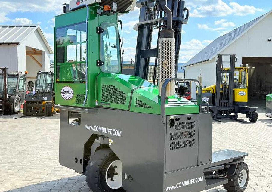 Čtyřcestný vozík Combilift C3500 / DUPLEX 4100MM / GAS / EXTENDABLE FORKS / CABIN / HEATING + AIR CONDITIONING / LIKE NEW: obrázek 7