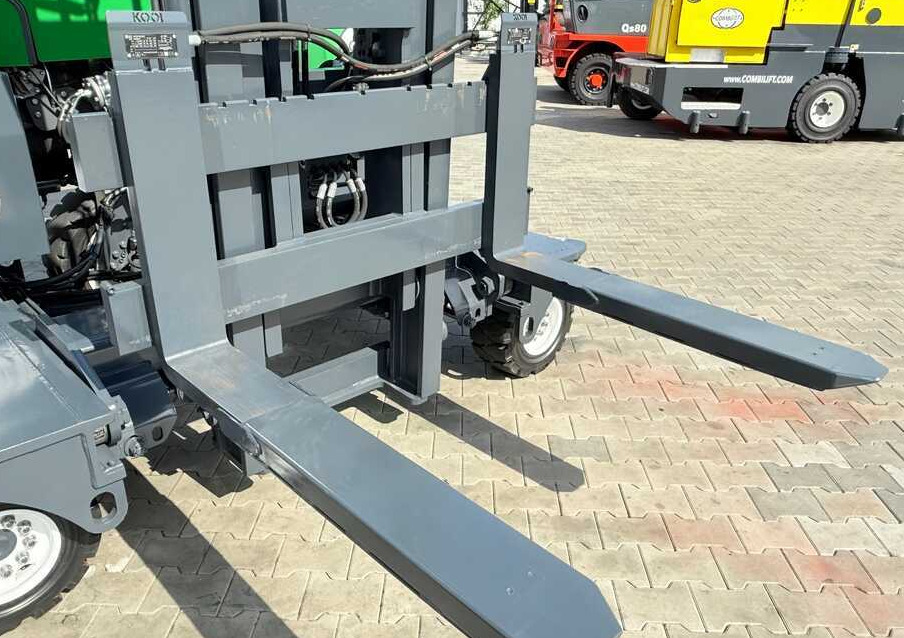 Čtyřcestný vozík Combilift C3500 / DUPLEX 4100MM / GAS / EXTENDABLE FORKS / CABIN / HEATING + AIR CONDITIONING / LIKE NEW: obrázek 18