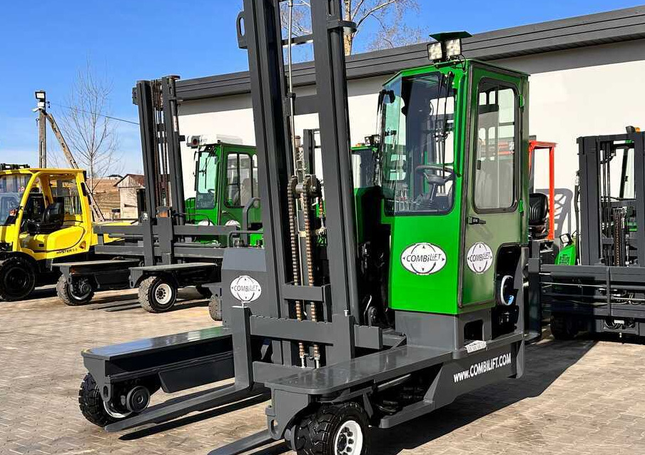 Combilift C4000 / LPG / DUPLEX / 4500MM / FREE LIFT / LIKE NEW - Čtyřcestný vozík: obrázek 2 Combilift C4000 / LPG / DUPLEX / 4500MM / FREE LIFT / LIKE NEW - Čtyřcestný vozík: obrázek 2