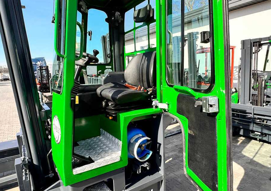 Combilift C4000 / LPG / DUPLEX / 4500MM / FREE LIFT / LIKE NEW - Čtyřcestný vozík: obrázek 5 Combilift C4000 / LPG / DUPLEX / 4500MM / FREE LIFT / LIKE NEW - Čtyřcestný vozík: obrázek 5