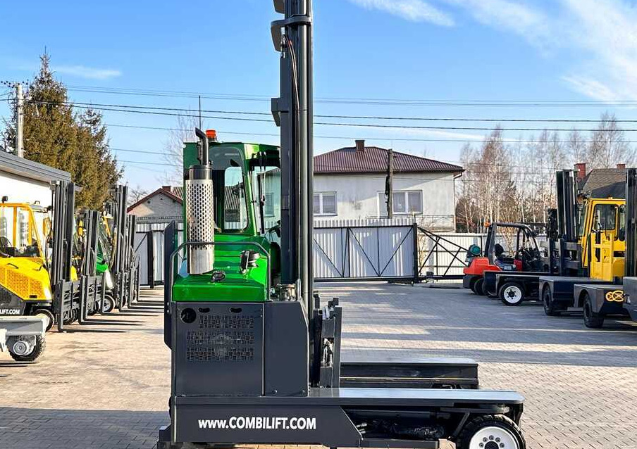 Combilift C4000 / LPG / DUPLEX / LIFTING HEIGHT 550CM / FREE LIFT / LIKE NEW - Čtyřcestný vozík: obrázek 5 Combilift C4000 / LPG / DUPLEX / LIFTING HEIGHT 550CM / FREE LIFT / LIKE NEW - Čtyřcestný vozík: obrázek 5