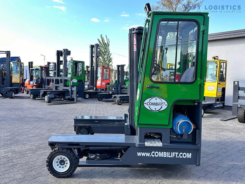 Combilift C4000 / TRIPLEX / 4900MM / LPG / FREE LIFT / FORK SHIFT / LIKE NEW C4000 / TRIPLEX / 4900MM / LPG / FREE LIFT / FORK SHIFT / LIK - Čtyřcestný vozík: obrázek 2 Combilift C4000 / TRIPLEX / 4900MM / LPG / FREE LIFT / FORK SHIFT / LIKE NEW C4000 / TRIPLEX / 4900MM / LPG / FREE LIFT / FORK SHIFT / LIK - Čtyřcestný vozík: obrázek 2