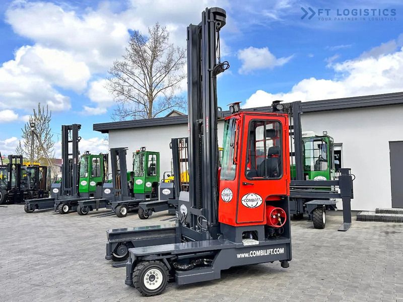 Combilift C4000 / TRIPLEX / 9300MM / FREE LIFT / POSITIONER / LPG / CABIN C4000 / TRIPLEX / 9300MM / FREE LIFT / POSITIONER / LPG / CABIN - Čtyřcestný vozík: obrázek 3 Combilift C4000 / TRIPLEX / 9300MM / FREE LIFT / POSITIONER / LPG / CABIN C4000 / TRIPLEX / 9300MM / FREE LIFT / POSITIONER / LPG / CABIN - Čtyřcestný vozík: obrázek 3
