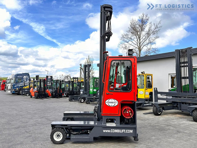 Combilift C4000 / TRIPLEX / 9300MM / FREE LIFT / POSITIONER / LPG / CABIN C4000 / TRIPLEX / 9300MM / FREE LIFT / POSITIONER / LPG / CABIN - Čtyřcestný vozík: obrázek 4 Combilift C4000 / TRIPLEX / 9300MM / FREE LIFT / POSITIONER / LPG / CABIN C4000 / TRIPLEX / 9300MM / FREE LIFT / POSITIONER / LPG / CABIN - Čtyřcestný vozík: obrázek 4