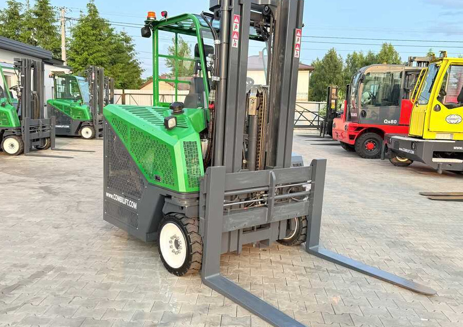 Combilift C4000CB / TRIPLEX - 5200MM / LPG / FREE LIFT / FORK POSITIONER / FORK SIDESHIFT / HEIGHT 2450MM / LIKE NEW - Čtyřcestný vozík: obrázek 4 Combilift C4000CB / TRIPLEX - 5200MM / LPG / FREE LIFT / FORK POSITIONER / FORK SIDESHIFT / HEIGHT 2450MM / LIKE NEW - Čtyřcestný vozík: obrázek 4