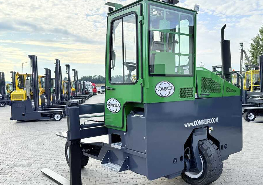Čtyřcestný vozík Combilift C5000XL / DIESEL / DUPLEX - 4000MM / WIDE FORK POSITIONER 3350MM / FULL HEATED CABIN / ONLY 6453 HOURS / CONDITION - LIKE NEW!: obrázek 12