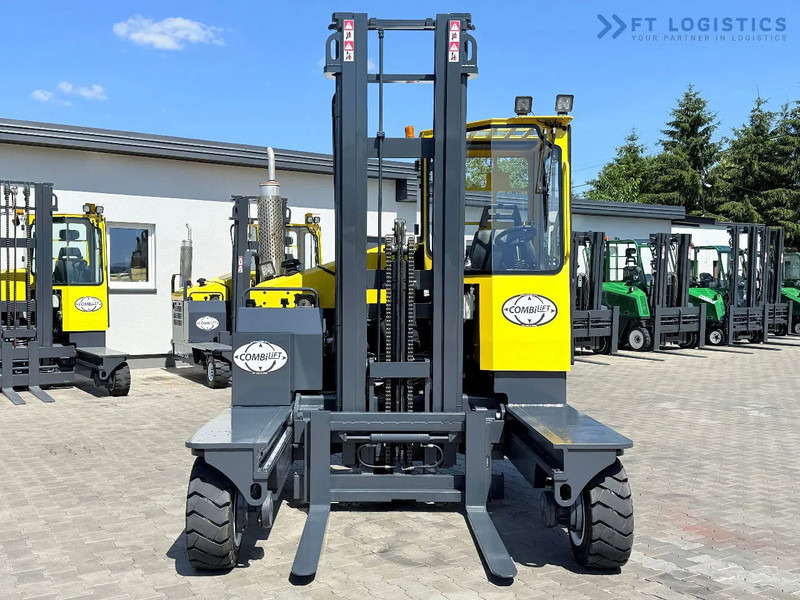 Combilift C5000XL / GAS / DUPLEX / 4500MM / FREE LIFT / SIDESHIFT / FORK POSITIONER / XL CABIN / NEW TYRES C5000XL / GAS / DUPLEX / 4500MM - Čtyřcestný vozík: obrázek 5 Combilift C5000XL / GAS / DUPLEX / 4500MM / FREE LIFT / SIDESHIFT / FORK POSITIONER / XL CABIN / NEW TYRES C5000XL / GAS / DUPLEX / 4500MM - Čtyřcestný vozík: obrázek 5