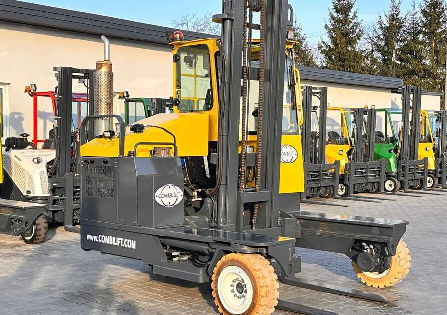 Combilift C5000XL / LPG / 2018 / DUPLEC5000XL / LPG / 2018 / DUPLEX / 4000MM / LIKE NEWX / 4000MM / LIKE NEW - Čtyřcestný vozík: obrázek 4 Combilift C5000XL / LPG / 2018 / DUPLEC5000XL / LPG / 2018 / DUPLEX / 4000MM / LIKE NEWX / 4000MM / LIKE NEW - Čtyřcestný vozík: obrázek 4