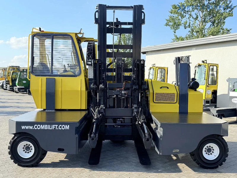 Combilift C6000SR / DUPLEX / 4200MM / LOAD CLAMP ON FORKS / FREE LIFT / DIESEL / POSITIONER / NEW TIRES / LIKE NEW / Wide range of four-wa - Čtyřcestný vozík: obrázek 3 Combilift C6000SR / DUPLEX / 4200MM / LOAD CLAMP ON FORKS / FREE LIFT / DIESEL / POSITIONER / NEW TIRES / LIKE NEW / Wide range of four-wa - Čtyřcestný vozík: obrázek 3