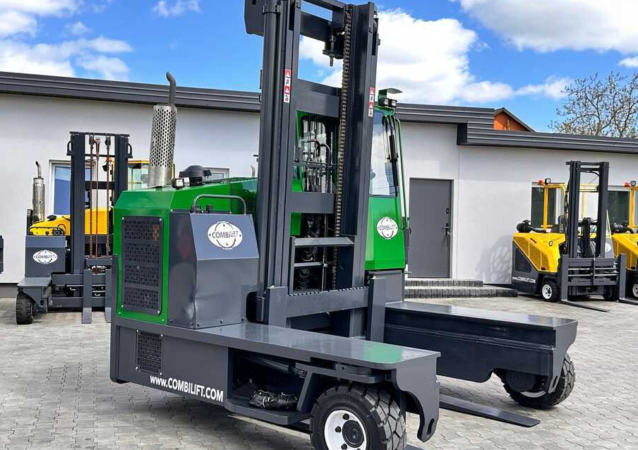 Combilift C8000 / DIESEL / 4600MM / DUPLEX / KUBOTA / EXCELLENT CONDITION - Čtyřcestný vozík: obrázek 5 Combilift C8000 / DIESEL / 4600MM / DUPLEX / KUBOTA / EXCELLENT CONDITION - Čtyřcestný vozík: obrázek 5