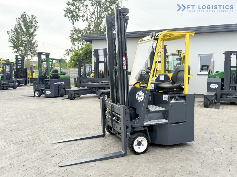Combilift CB2500 / DUPLEX / 4100MM / DIESEL / FREE LIFT / FORK POSITIONER / SIDE SHIFT / LIKE NEW / Wide range of four-way and side loader - Čtyřcestný vozík: obrázek 2 Combilift CB2500 / DUPLEX / 4100MM / DIESEL / FREE LIFT / FORK POSITIONER / SIDE SHIFT / LIKE NEW / Wide range of four-way and side loader - Čtyřcestný vozík: obrázek 2