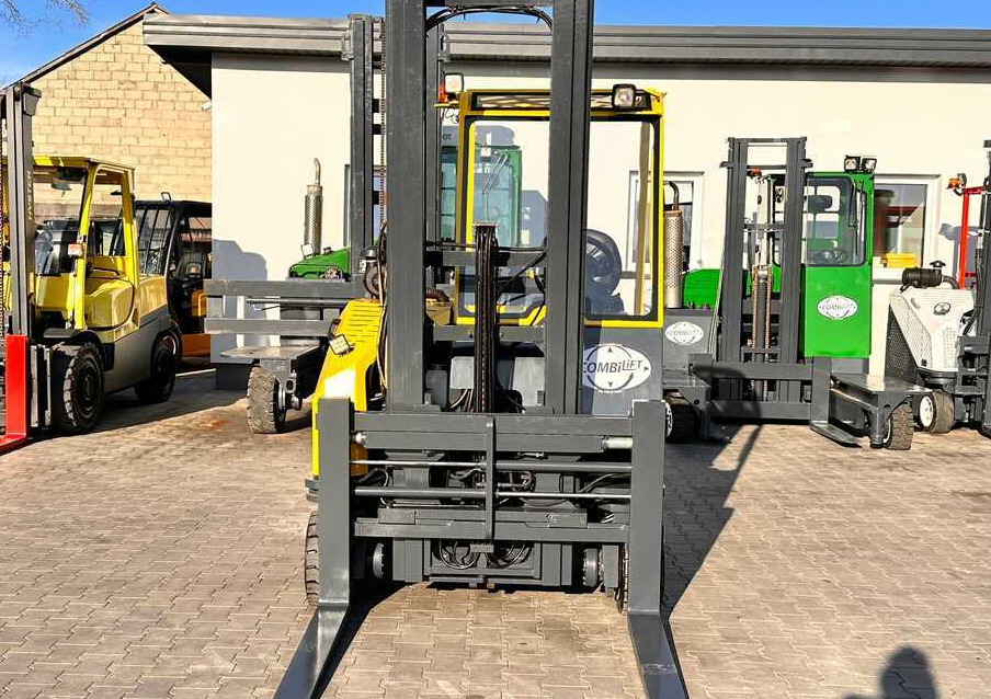 Combilift CB3000 / LPG / DUPLEX / 4000MM / FREE LIFT / NEW BAND TIRES / LIKE NEW - Čtyřcestný vozík: obrázek 3 Combilift CB3000 / LPG / DUPLEX / 4000MM / FREE LIFT / NEW BAND TIRES / LIKE NEW - Čtyřcestný vozík: obrázek 3
