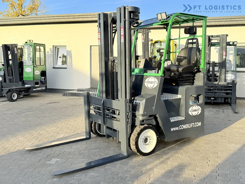 Combilift CB4000 / GAS / TRIPLEX 5200MM / FREE LIFT / FORK POSITIONER / SIDE SHIFT / EXCELLENT CONDITION / Wide range of four-way and side - Čtyřcestný vozík: obrázek 1 Combilift CB4000 / GAS / TRIPLEX 5200MM / FREE LIFT / FORK POSITIONER / SIDE SHIFT / EXCELLENT CONDITION / Wide range of four-way and side - Čtyřcestný vozík: obrázek 1
