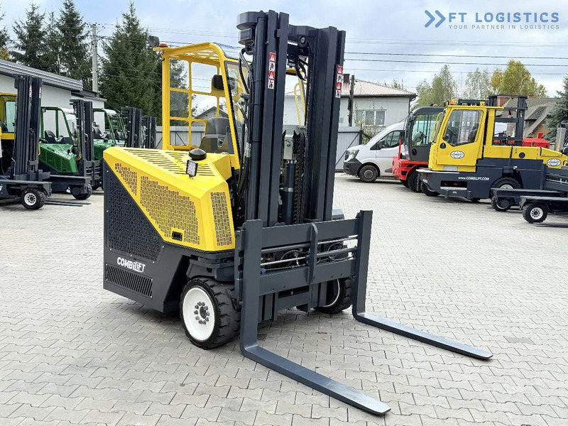 Combilift CB4000 / GAS / TRIPLEX 5200MM / FREE LIFT / FORK POSITIONER / SIDE SHIFT / EXCELLENT CONDITION / Wide range of four-way and side - Čtyřcestný vozík: obrázek 5 Combilift CB4000 / GAS / TRIPLEX 5200MM / FREE LIFT / FORK POSITIONER / SIDE SHIFT / EXCELLENT CONDITION / Wide range of four-way and side - Čtyřcestný vozík: obrázek 5