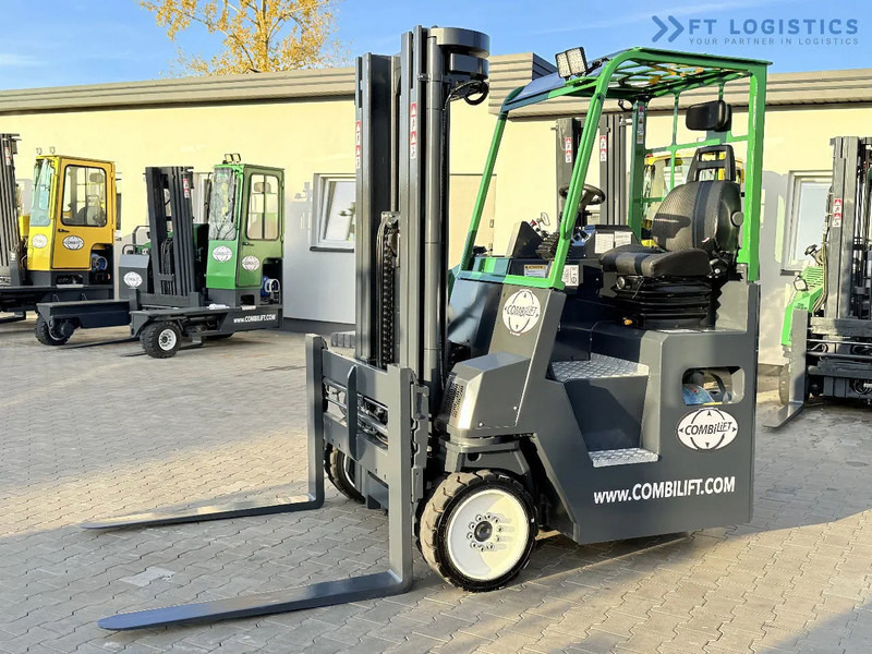 Combilift CB4000 / GAS / TRIPLEX 5200MM / FREE LIFT / FORK POSITIONER / SIDE SHIFT / EXCELLENT CONDITION / Wide range of four-way and side - Čtyřcestný vozík: obrázek 2 Combilift CB4000 / GAS / TRIPLEX 5200MM / FREE LIFT / FORK POSITIONER / SIDE SHIFT / EXCELLENT CONDITION / Wide range of four-way and side - Čtyřcestný vozík: obrázek 2