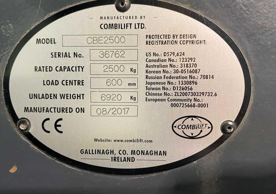 Combilift CBE2500 / TRIPLEX / 4900 / FREE LIFT - Čtyřcestný vozík: obrázek 5 Combilift CBE2500 / TRIPLEX / 4900 / FREE LIFT - Čtyřcestný vozík: obrázek 5