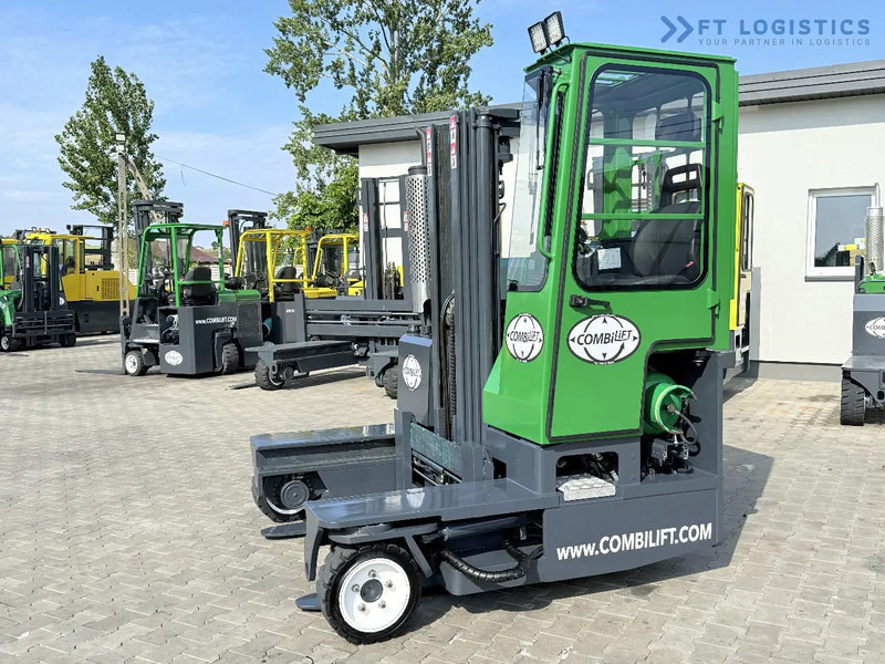 Combilift Combilift C2500 / GAS / TRIPLEX 4900MM / FREE LIFT / ONLY 2446 HOURS / FORK POSITIONER / FULL CABIN / PERFECT CONDITION / Wide r - Čtyřcestný vozík: obrázek 3 Combilift Combilift C2500 / GAS / TRIPLEX 4900MM / FREE LIFT / ONLY 2446 HOURS / FORK POSITIONER / FULL CABIN / PERFECT CONDITION / Wide r - Čtyřcestný vozík: obrázek 3